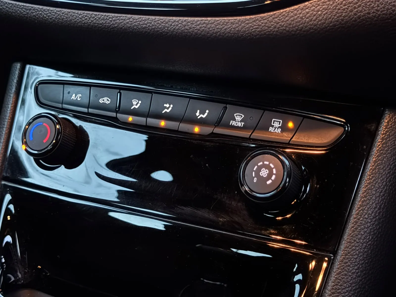 2018 Vauxhall Astra, photo 20 of 34